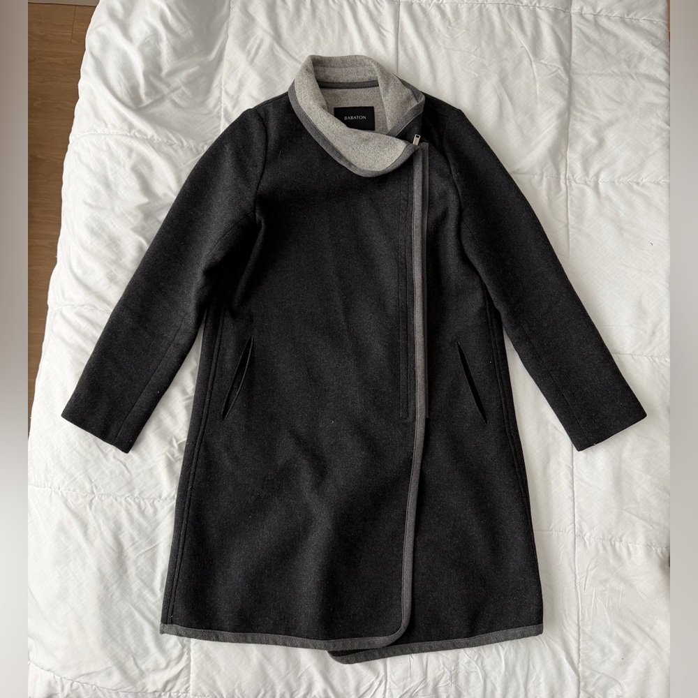 Aritzia Babaton Cormac Wool Coat Women's S Dark Gray Wrap Pockets Side Zip